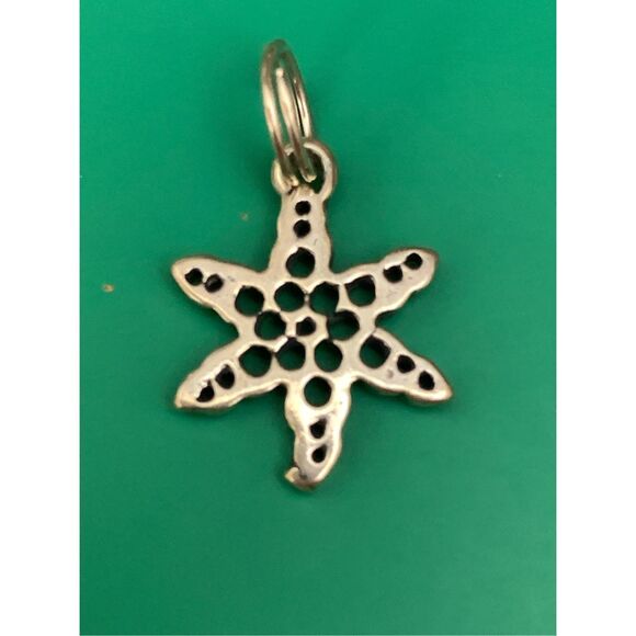 .925 Snowflake Sterling Silver Jewelry Charm #winter #vintage - Picture 2 of 3